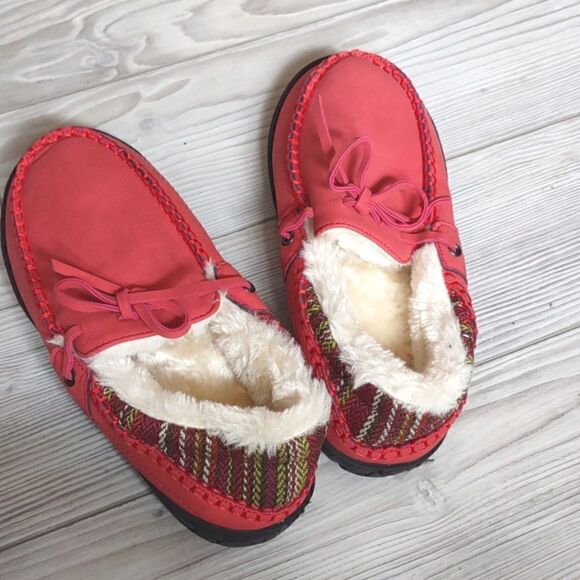 (85-2467) 🔥3/$20🔥 Women's Slippers Size 37 (6.5) - Picture 10 of 11